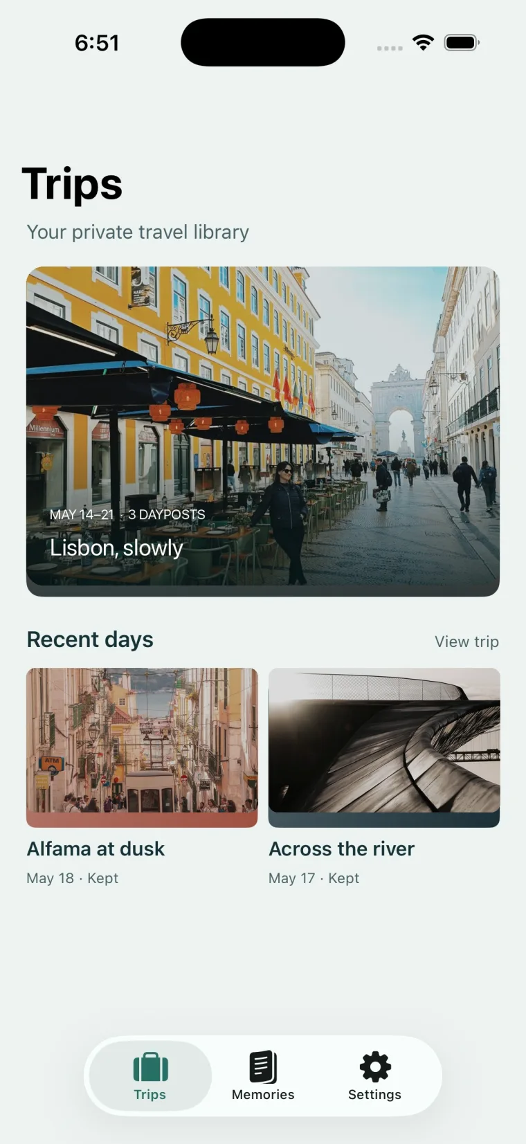 Daypost showing a Lisbon trip and two recent travel days