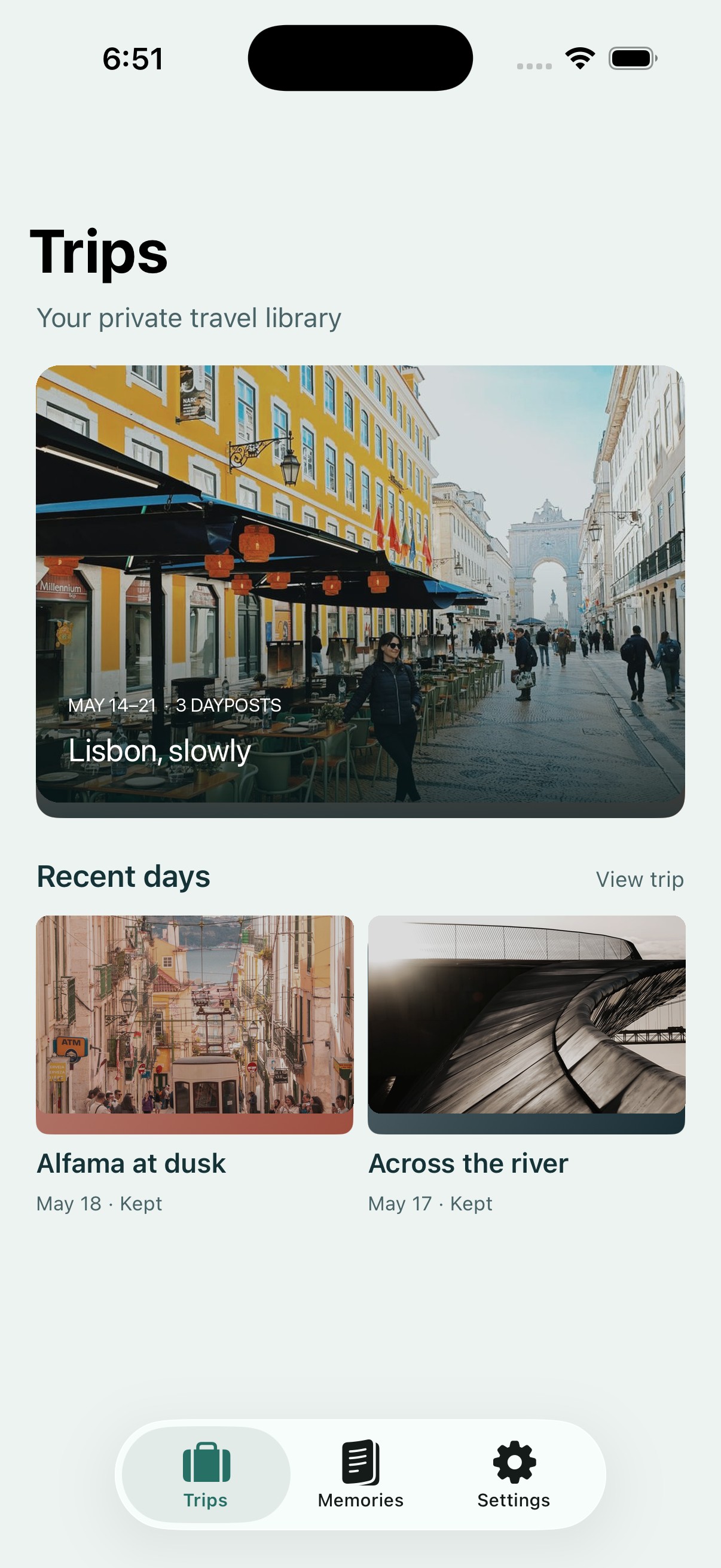 Daypost showing a Lisbon trip and two recent travel days